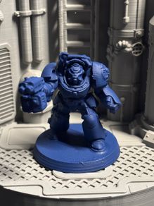 WH40K Sci Fi Space Destroyer Miniature (storm bolter closed fist)