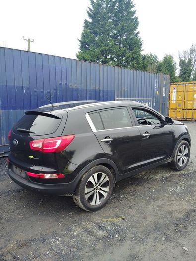 Breaking Kia Sportage 2013 1.7 diesel