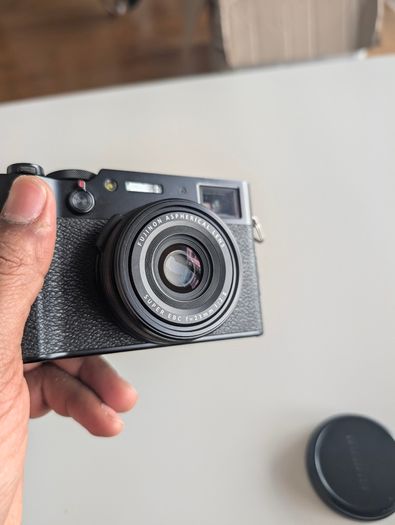 Fujifilm X100V