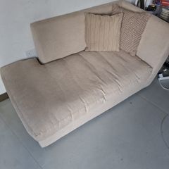 Chaise type sofa