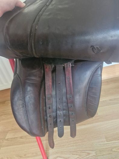 Farrington Saddle