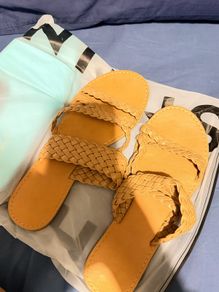 flat sandals
