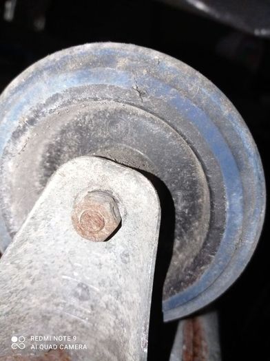 Swivel castor wheels 360 degrees