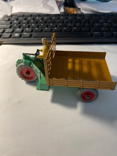 Dinky 27G Motocart  1950