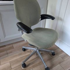 ergonomic office chair