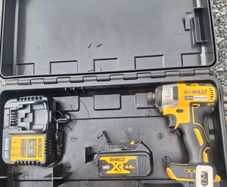 dewalt 18v impact,4ah battery and brand new charger