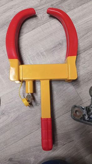 trailer wheel security clamp