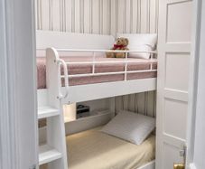 bunk bed