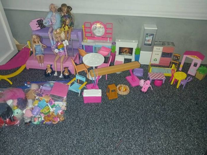 barbie dolls and accessories box included