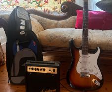 Electric Guitar with Amp and Case