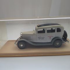 1/43 Scale 1932 Ford V8 Taxi