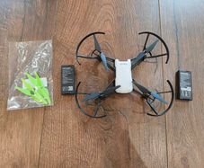 DJI Tello flycam with 2 batteries