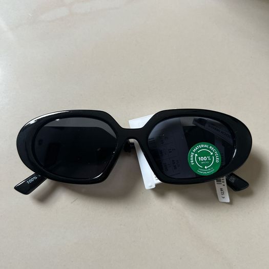 All brand new with tags 30 pairs of sunglasses glasses