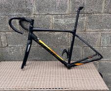 2017 giant contend sl1 disc frameset