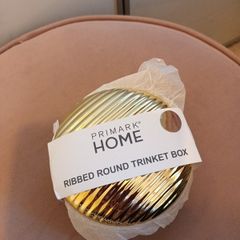 Gold trinket storage box ceramic