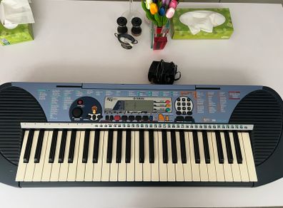 Yamaha PSR-140 portable electronic keyboard