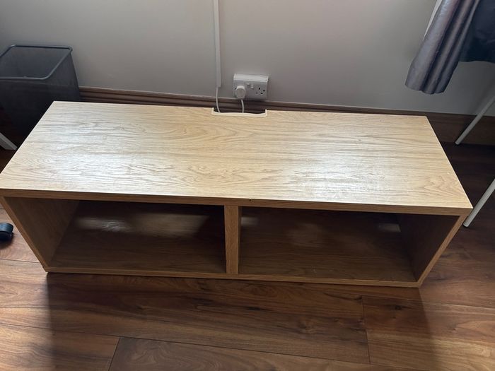 Besta Tv Unit