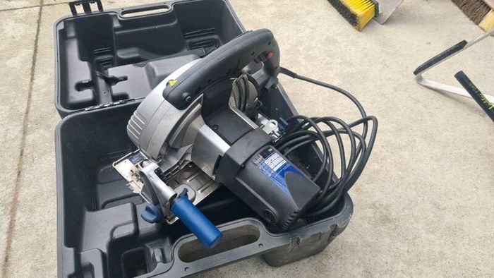 Evolution EvoSaw 230 steel cutting circular saw