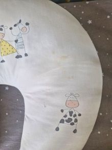breastfeeding pillow