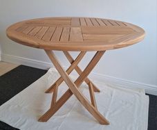 Charles Bentley 2-4 Seater Round Teak Table