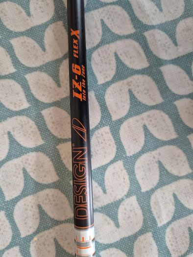 Tour Ad Graphite IZ 6 x flex Driver Shaft