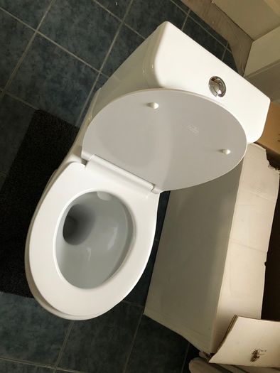 Brand new Cersanit WC & slim line soft close seat