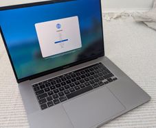 16inch Mac Book Pro, great condition