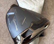 Taylormade QI35 Driver