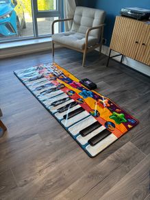 Keyboard playmat