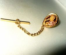 Pristine Vintage Black Hills 10k/12k Gold Tie Pin