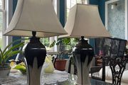 2 table lamps