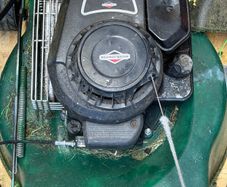 Briggs and Stratton Lawnmower - Needs Repair - Spares