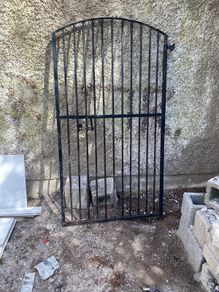 Metal Gate