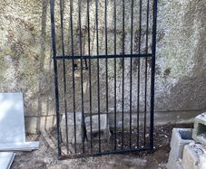 Metal Gate
