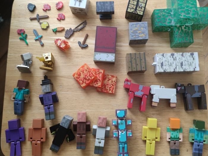 Minecraft figures