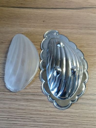 Vintage Shell Shape Metal/Glass Dish