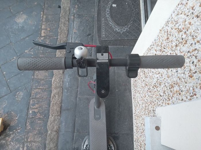 Electric scooter