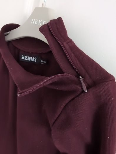 Sassafras Burgundy Top