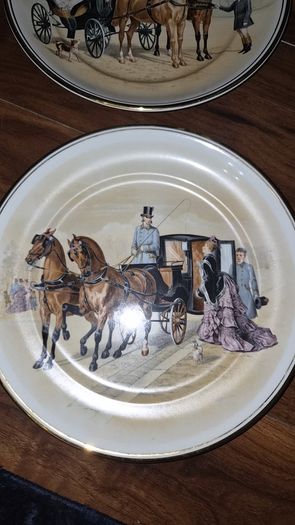 2 Vintage Arklow Art Collection Horse & Carriage Decorative Plate Made in Ireland