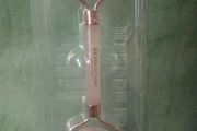 Rose quartz face roller
