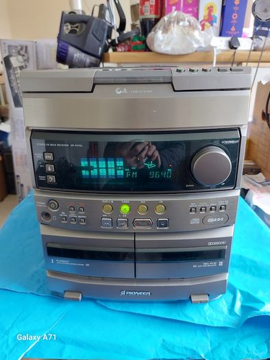 PIONEER Stereo CD Cassette DECK Receiver, Model XR-P470C, 3 CD, Dual Tape and Radio and AUX in very good cosmetic condition