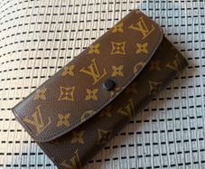 Louise Vuitton Wallet