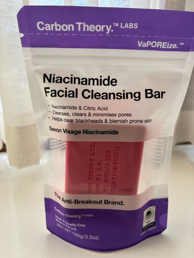 Carbon Theory Niacinamide Facial Cleansing Bar for blemish-prone skin