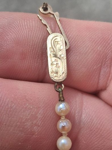 9k Gold Freshwater Graduating Pearl Necklace