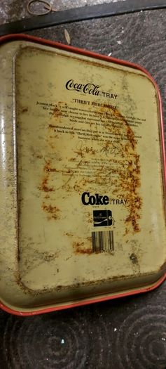 Coca cola metal drinks tray,used condition, see pictures for condition good solid used condition, nice display advertising item, buyer collects or pays postage thank you, sold as is ,front good ,back small bit of surface rust,,