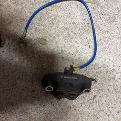 brake caliper front right gsxr 750 L0