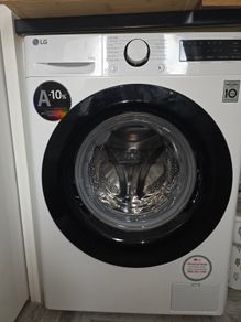 LG 10kg washing machine New witch box and 5 years warranty
