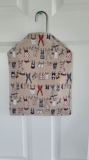 Peg bag. Fully lined.