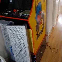 Plug in pac man machine