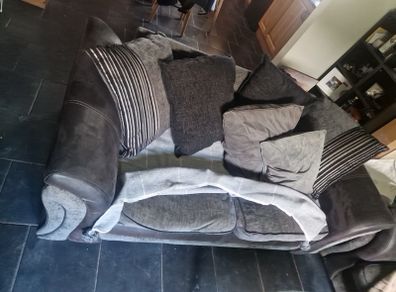 3 + 2 sofa set